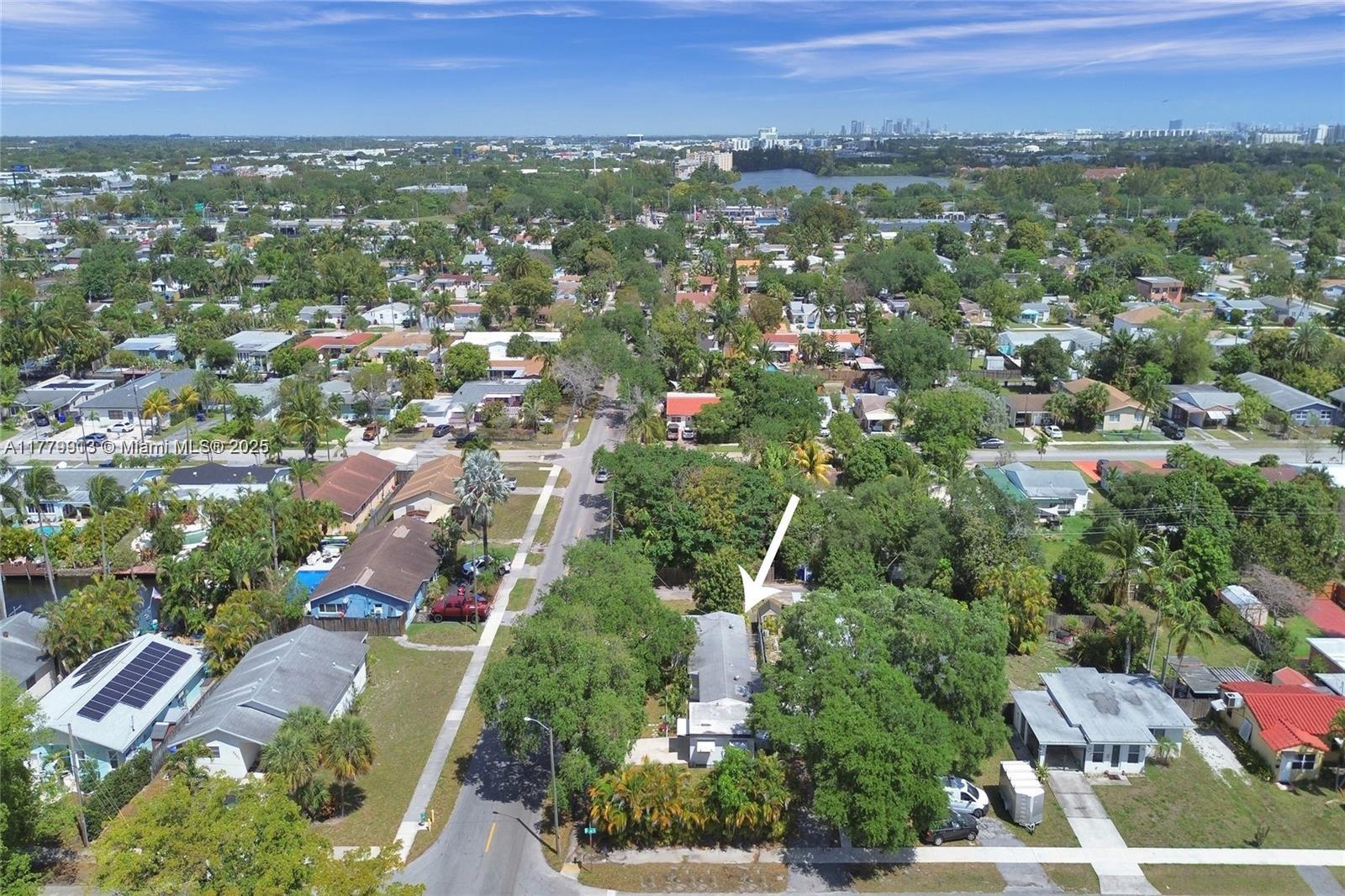 2001 N 26th Ave, Hollywood, Florida image 24