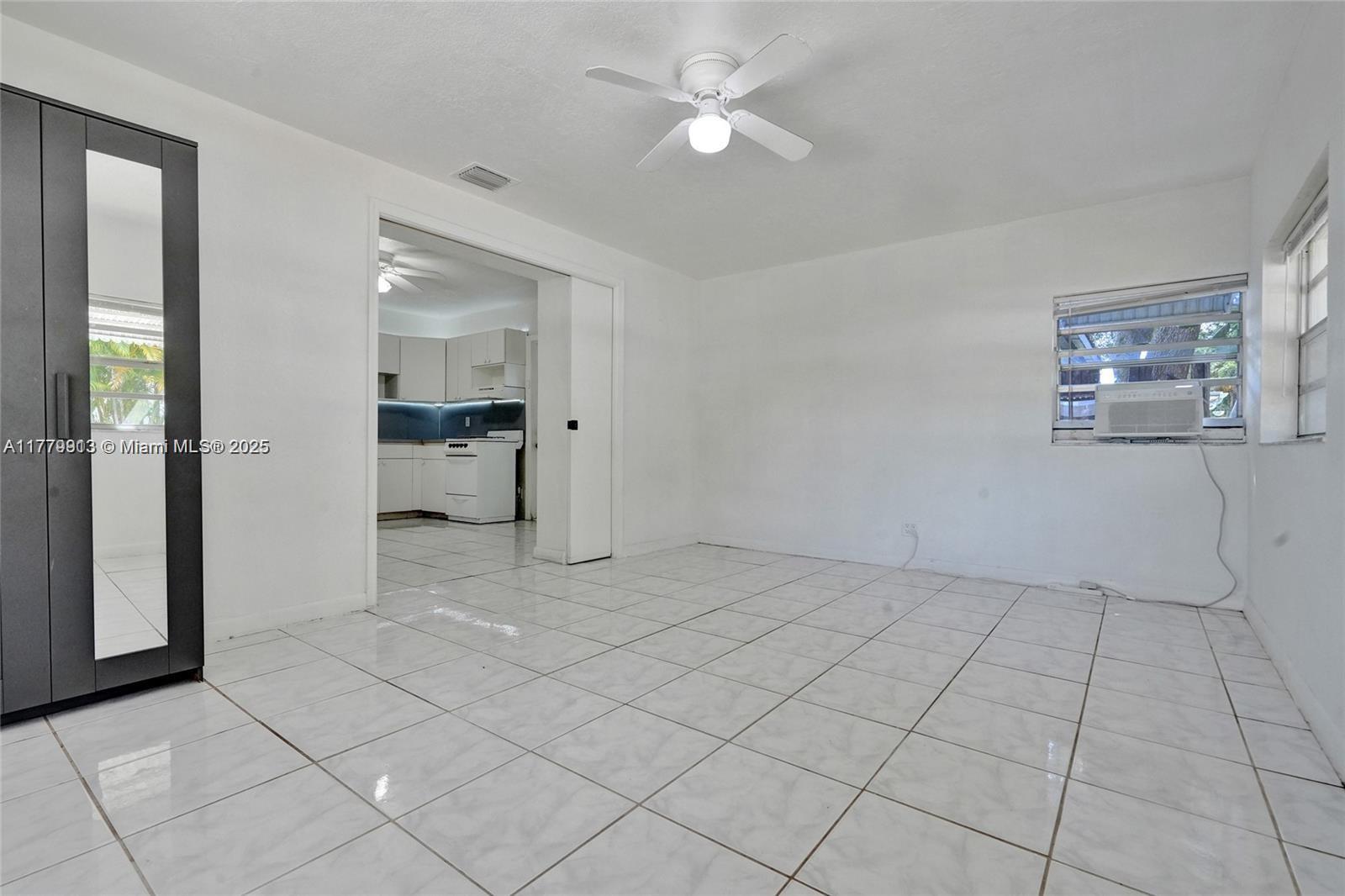2001 N 26th Ave, Hollywood, Florida image 28