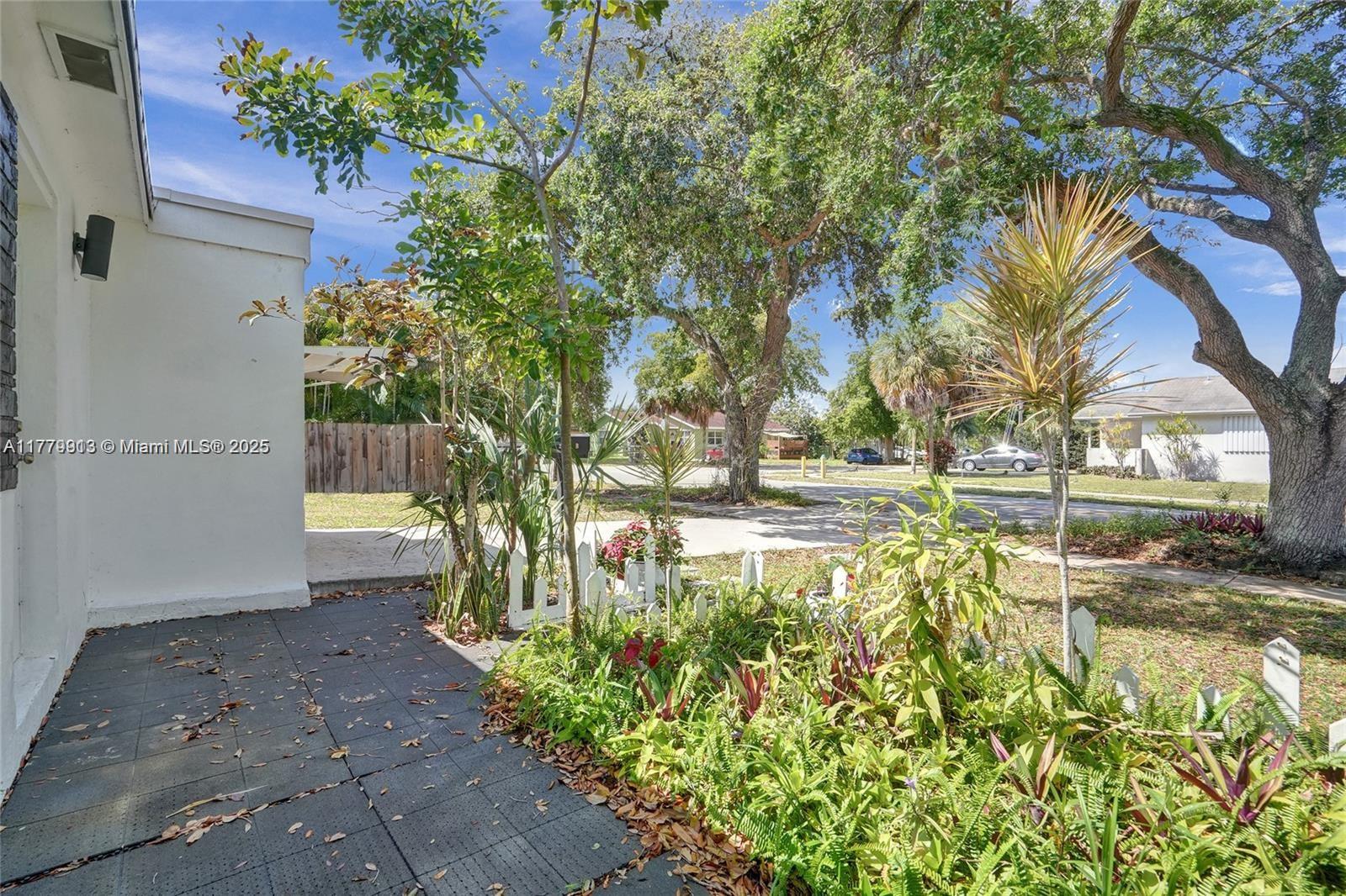 2001 N 26th Ave, Hollywood, Florida image 42
