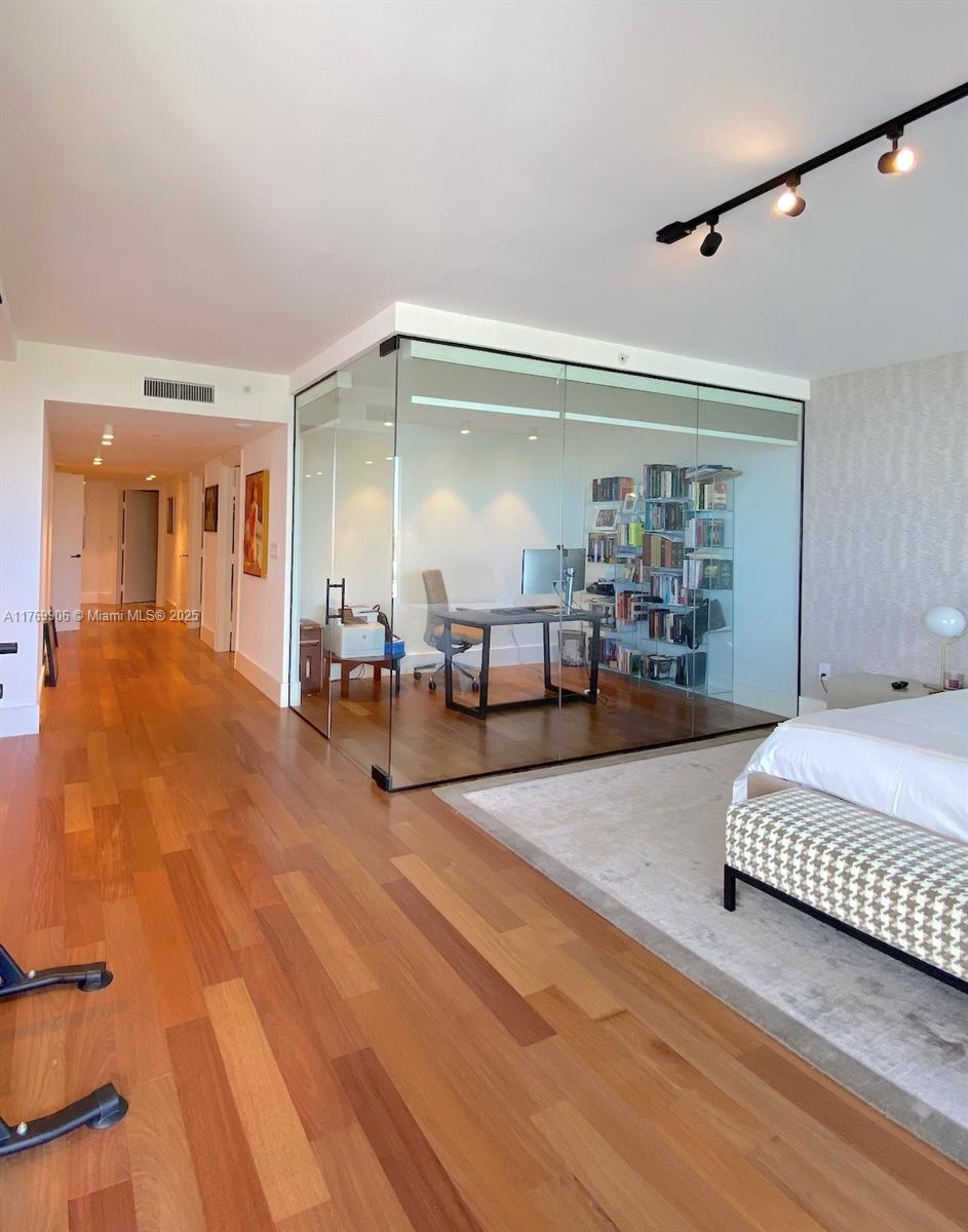 430 Grand Bay Dr 603