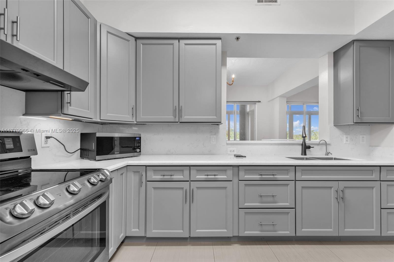 619 E Sheridan St #406, Dania Beach, Florida image 8