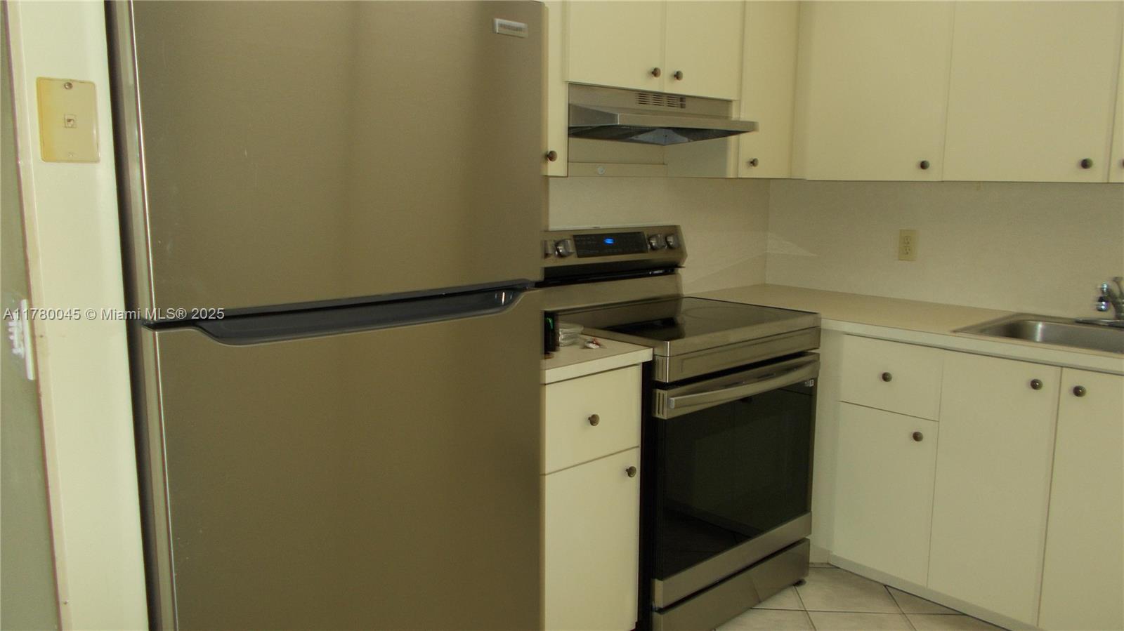 Property photo # 8