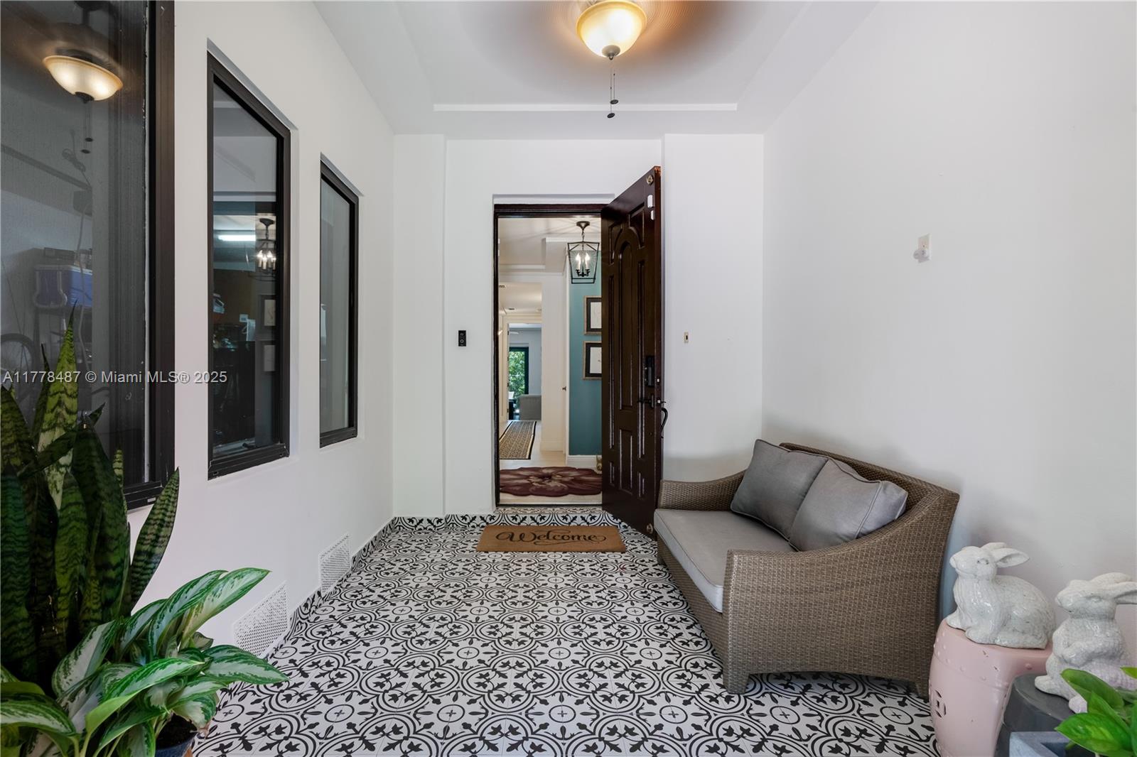 Listing Photo 10