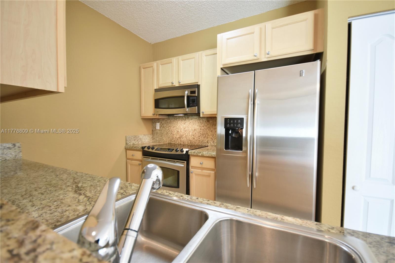 6001 SW 70th St #429, South Miami, Florida image 5