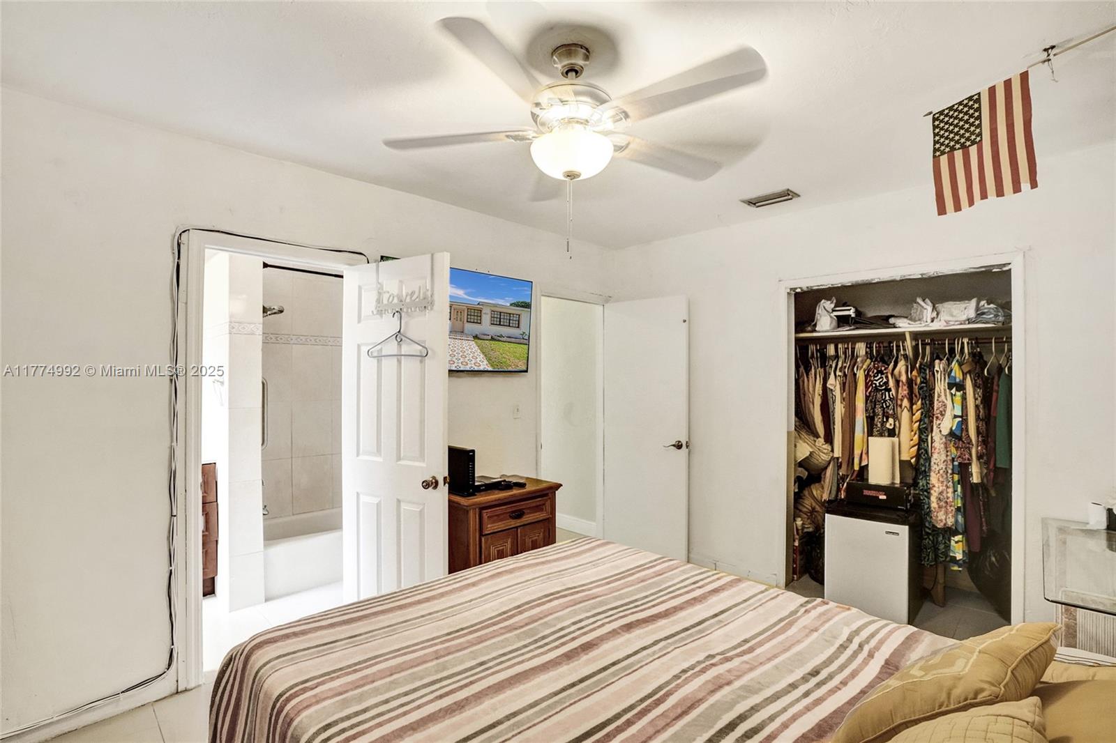Listing Photo 12