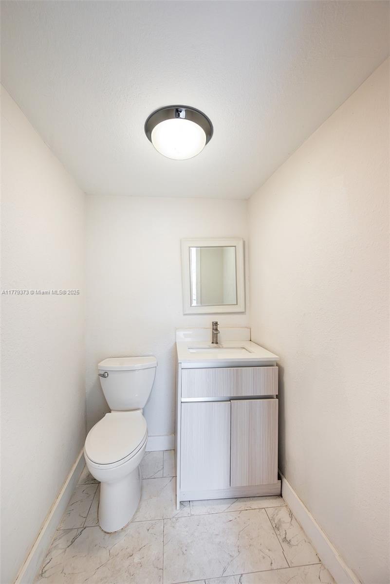 411 NE 58th Ct, Oakland Park, Florida image 42