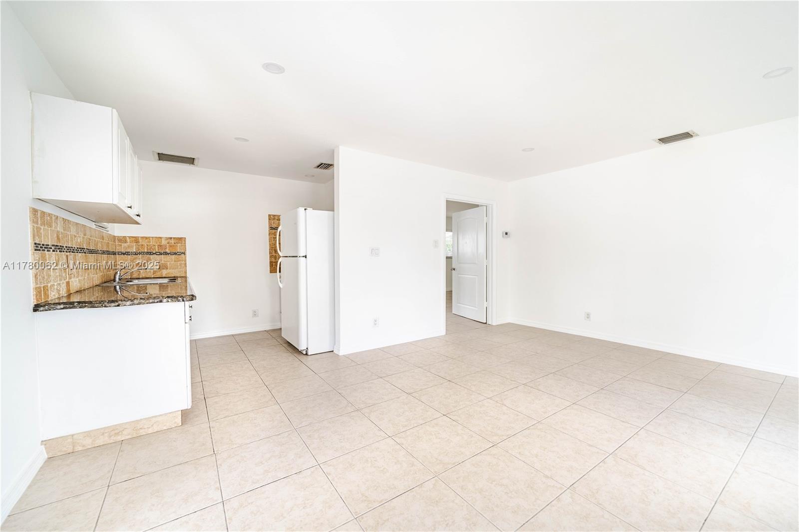 5715 Garfield St, Hollywood, Florida image 30