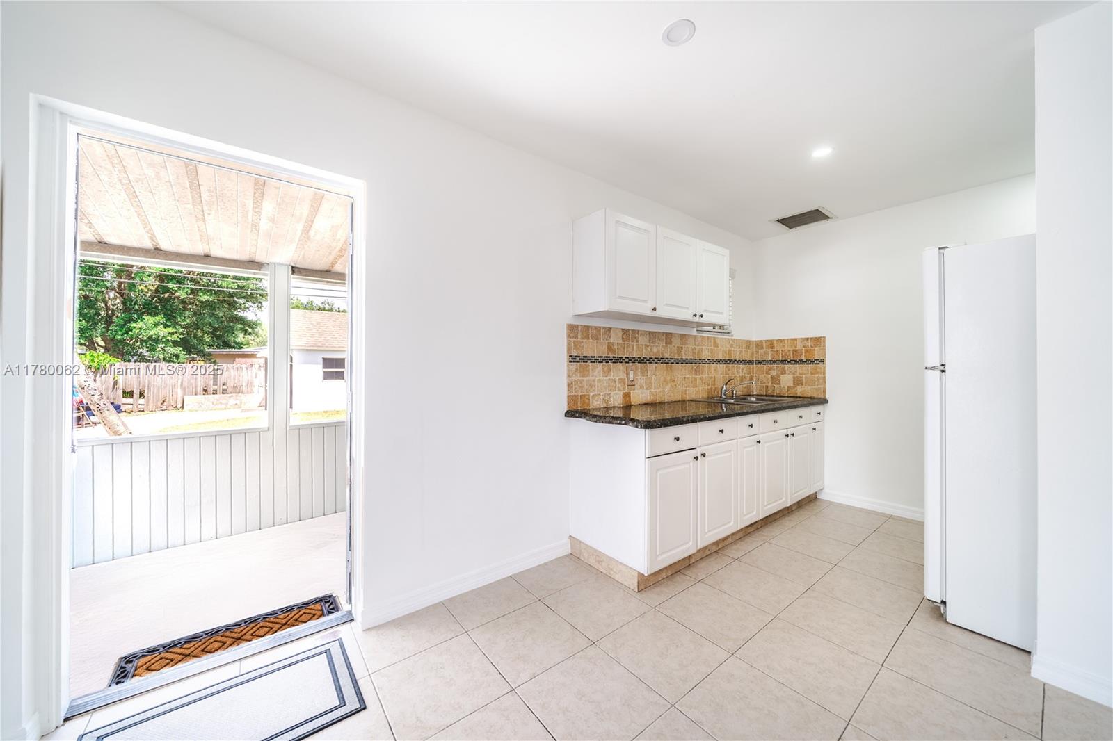 5715 Garfield St, Hollywood, Florida image 31