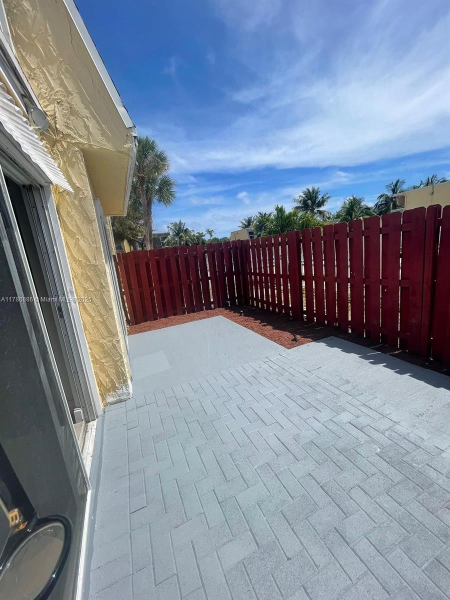 Residential, Boynton Beach, Florida image 2