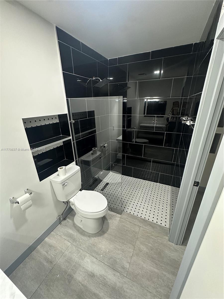 6335 Wiley St, Hollywood, Florida image 10
