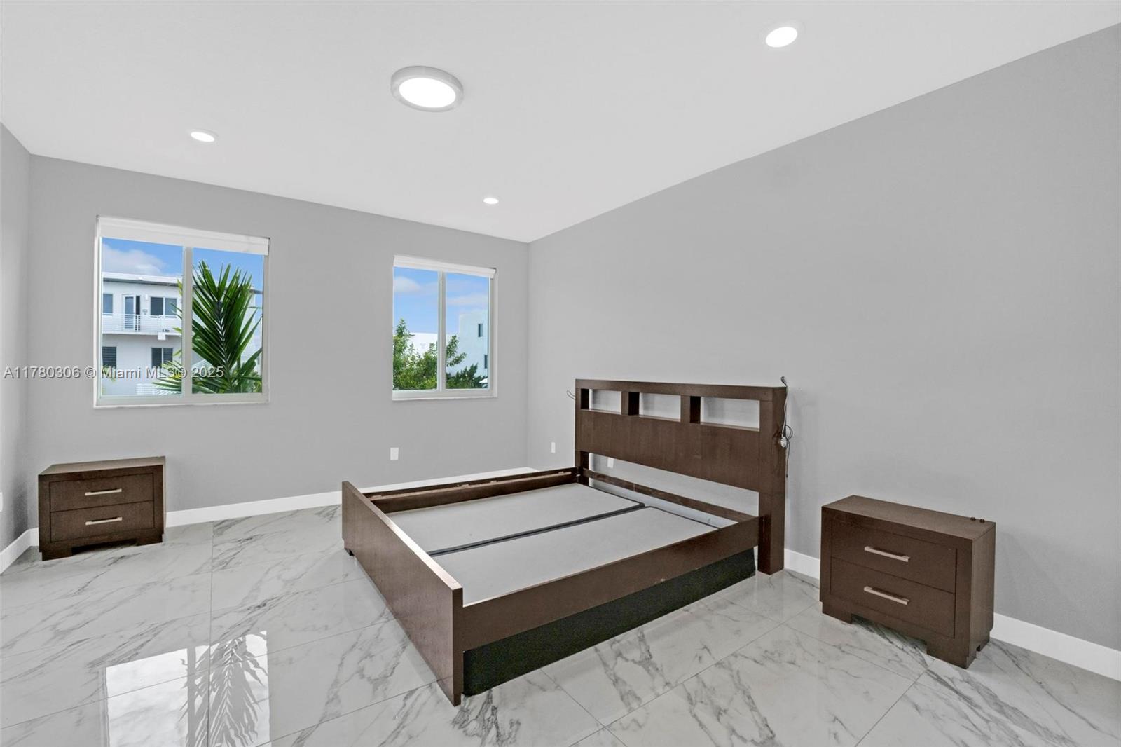 10259 NW 66th St, Doral, Florida image 21