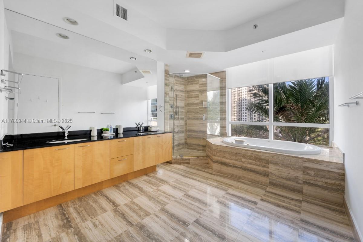 15811 Collins Ave #404, Sunny Isles Beach FL 33160