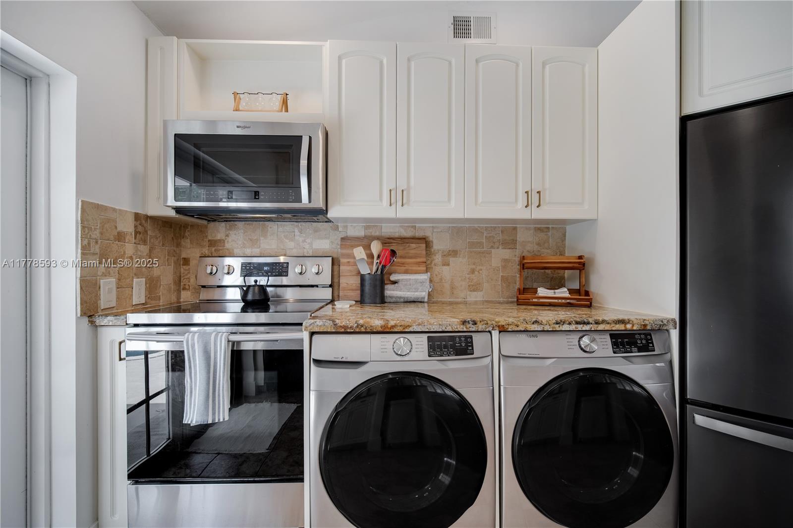 1151 SW 111th Way, Davie, Florida image 12