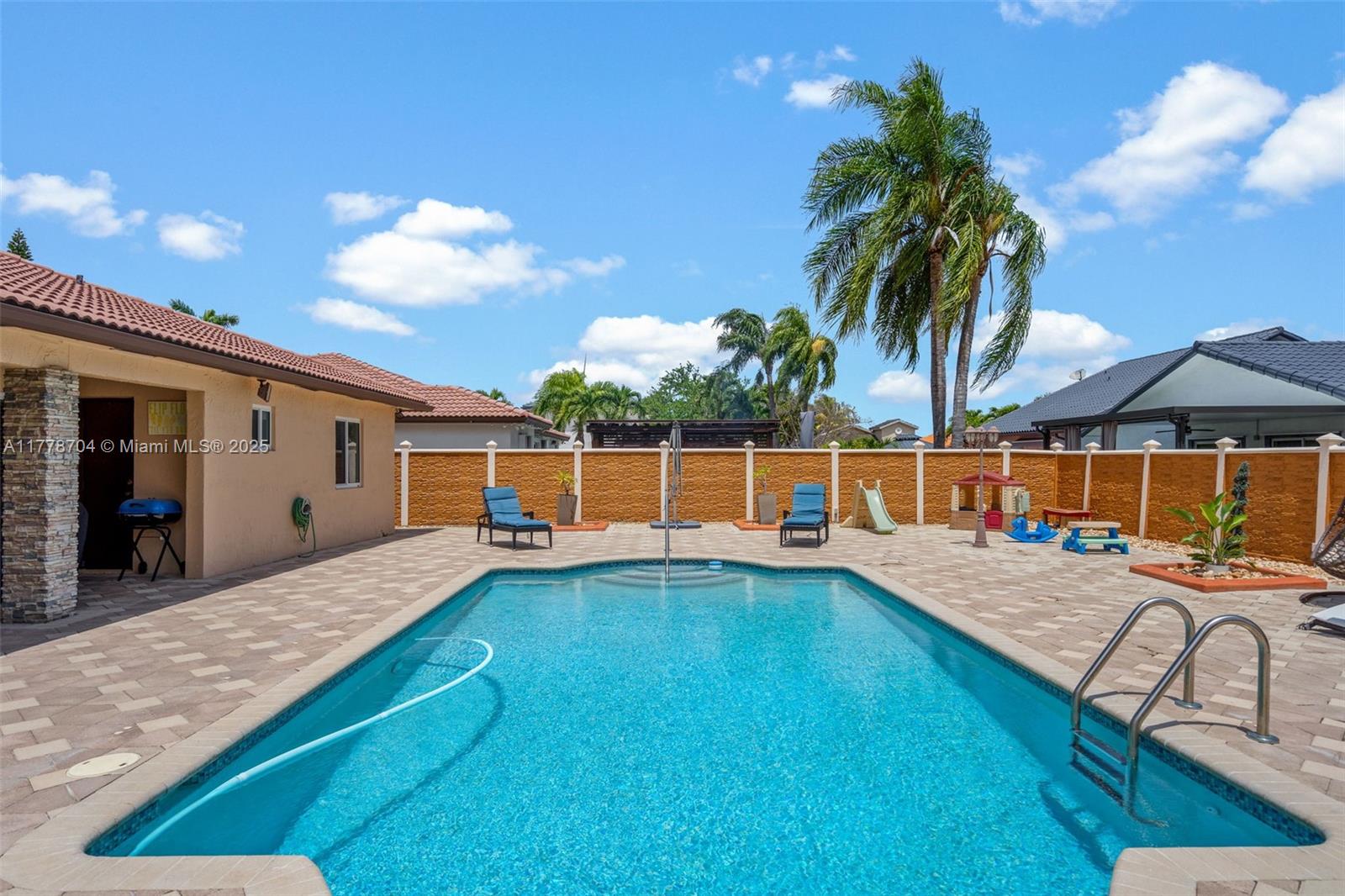 3663 SW 150th Ct, Miami, Florida image 3