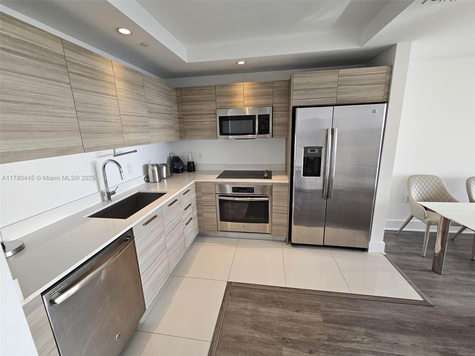 Condo for Sale in Miami, FL