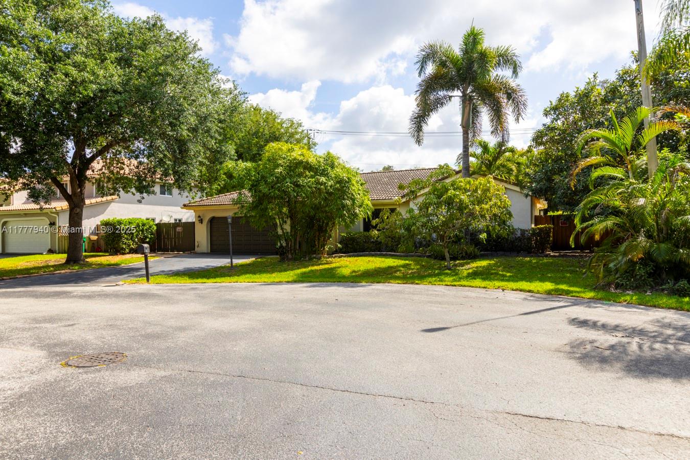 14811 Archerhall St, Davie, Florida image 14