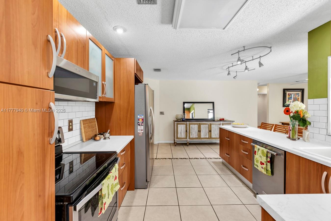 14811 Archerhall St, Davie, Florida image 6