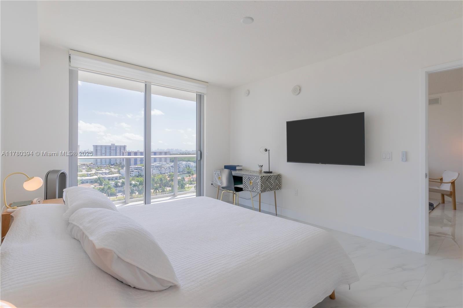 Listing Photo 10