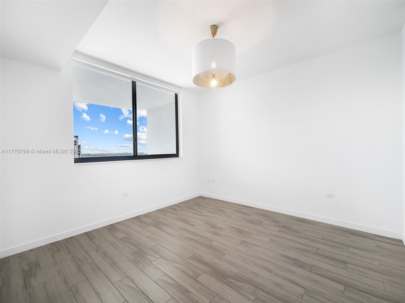 999 SW 1st Ave #2213, Miami FL 33130