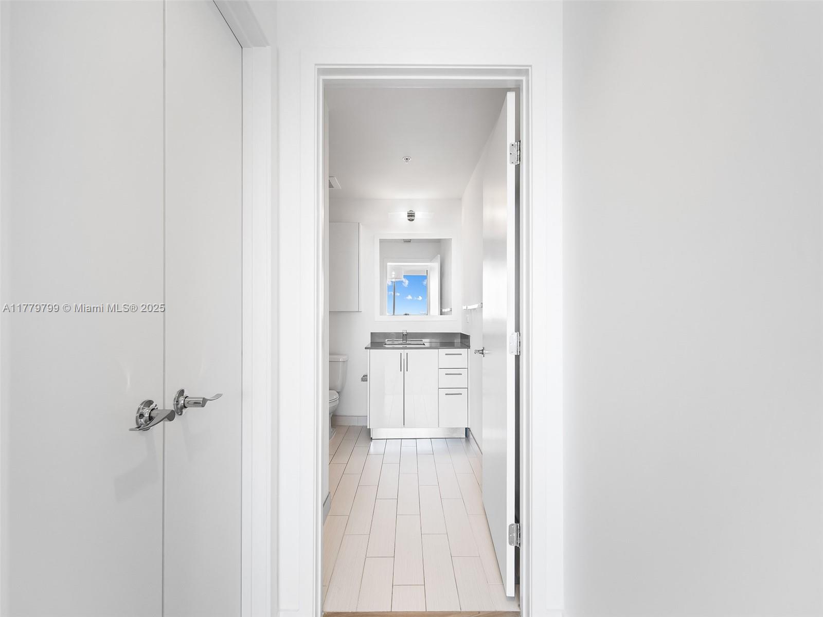 999 SW 1st Ave #2213, Miami FL 33130