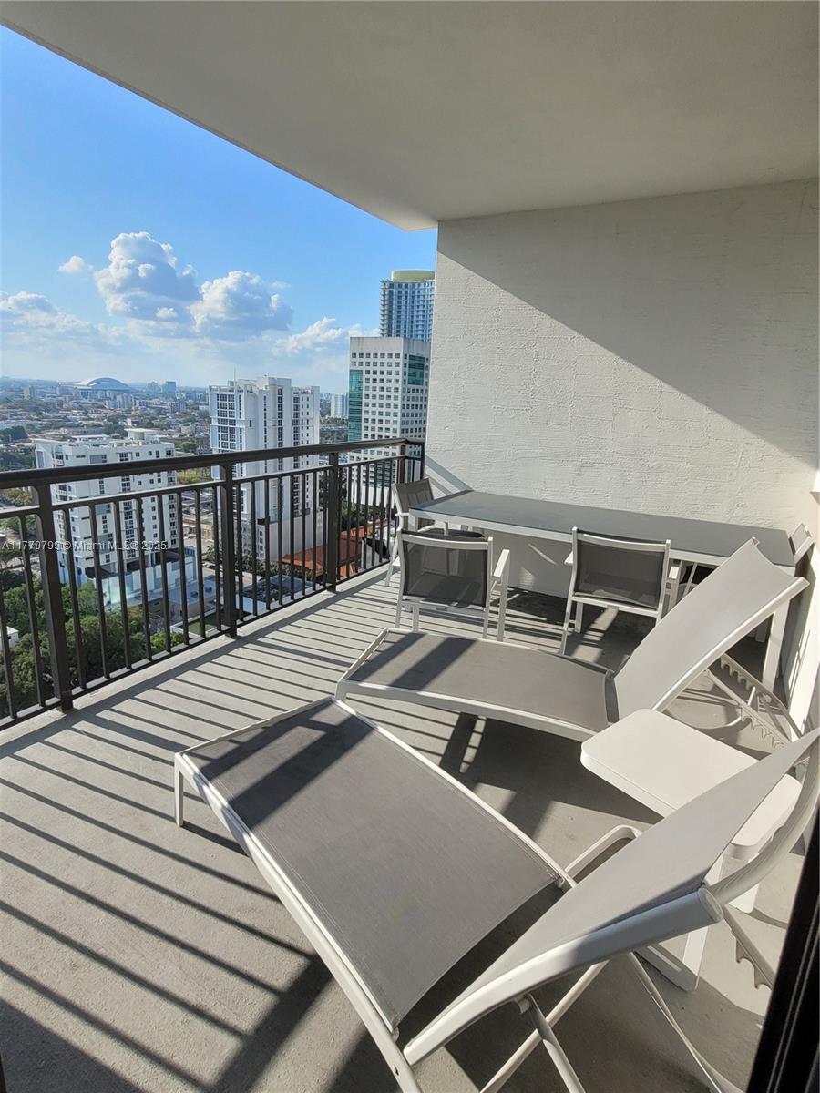 999 SW 1st Ave #2213, Miami FL 33130