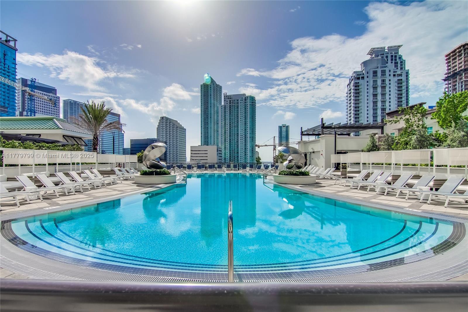 999 SW 1st Ave #2213, Miami FL 33130
