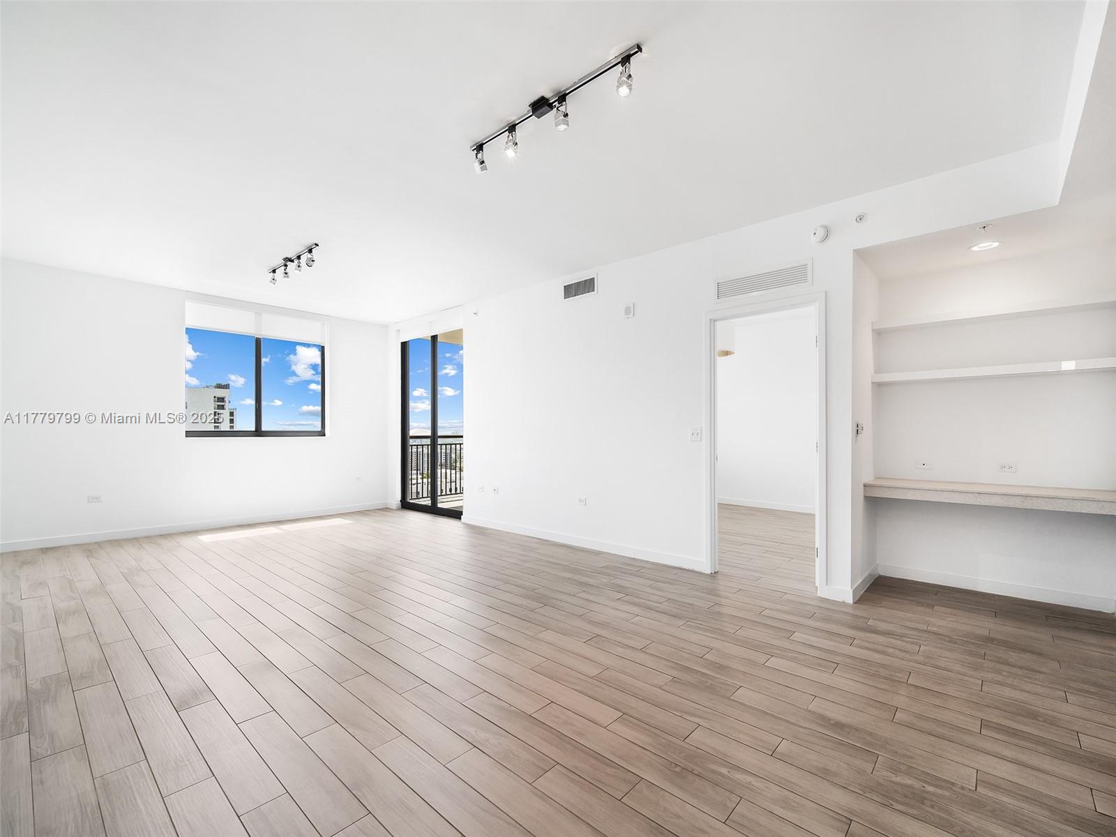 999 SW 1st Ave #2213, Miami FL 33130