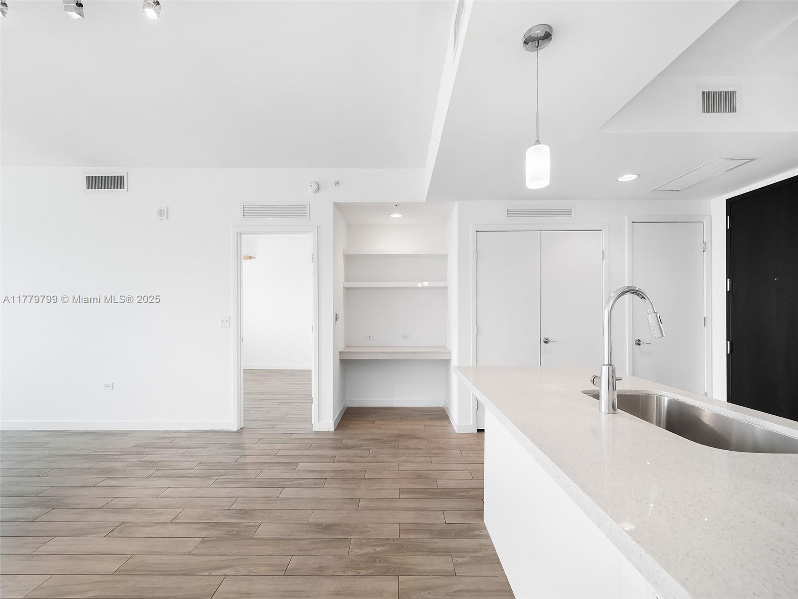 999 SW 1st Ave #2213, Miami FL 33130