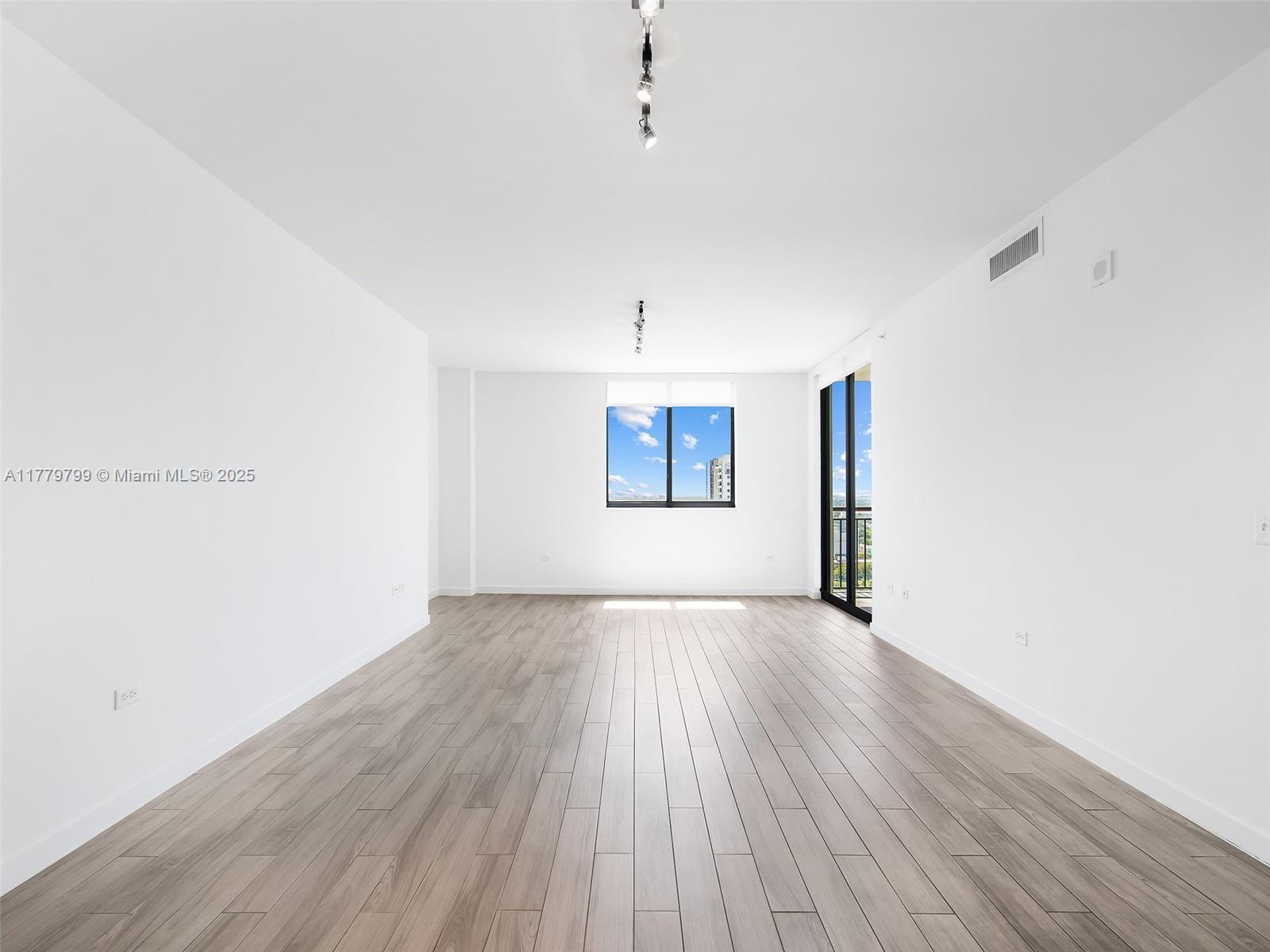 999 SW 1st Ave #2213, Miami FL 33130