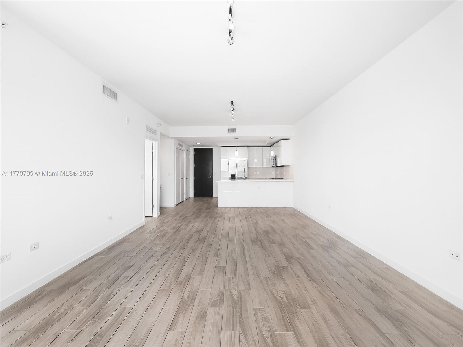 999 SW 1st Ave #2213, Miami FL 33130