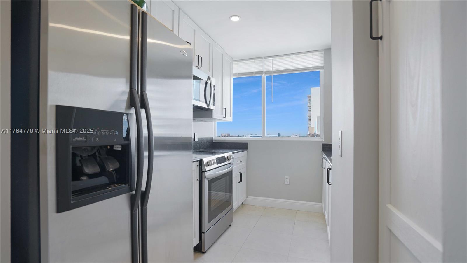 2400 SW 27th Ave #706, Miami, Florida image 10