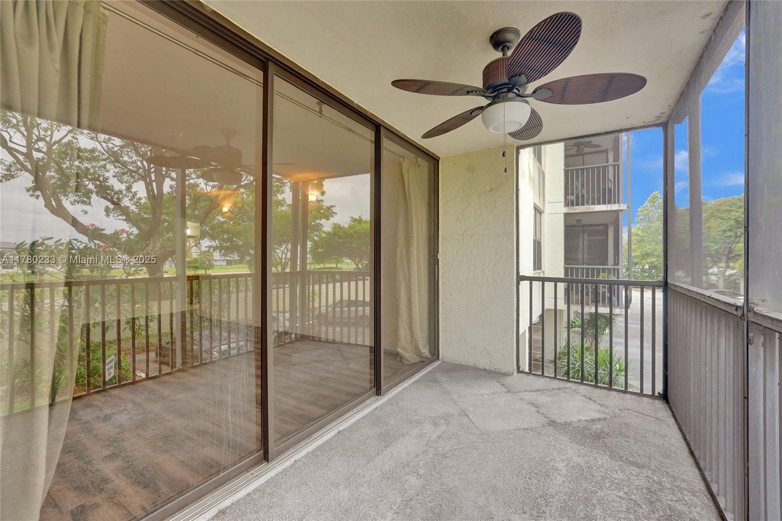 105 Lake Emerald Dr #211, Oakland Park, Florida image 32