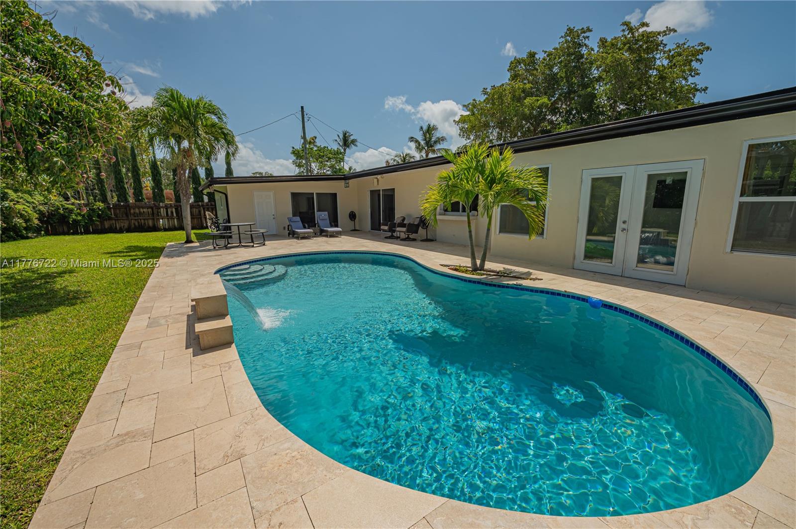 1901 NE 186th Dr, North Miami Beach, Florida image 1