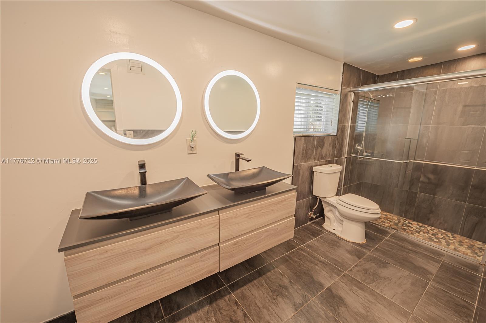 1901 NE 186th Dr, North Miami Beach, Florida image 22
