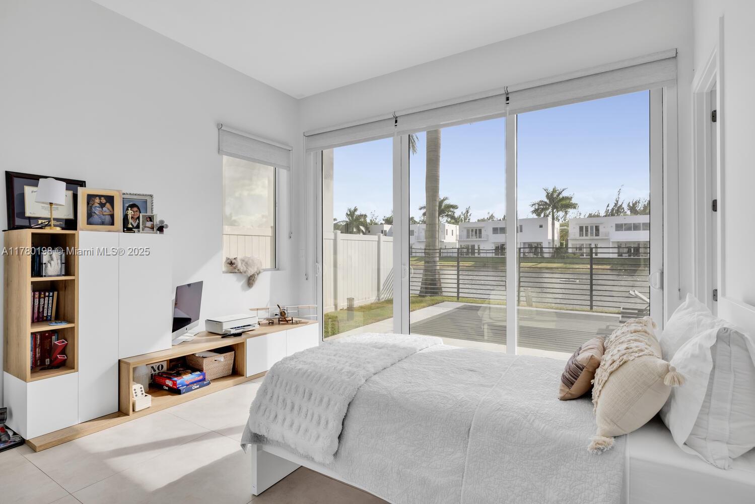 10250 NW 75th Ter, Doral, Florida image 20