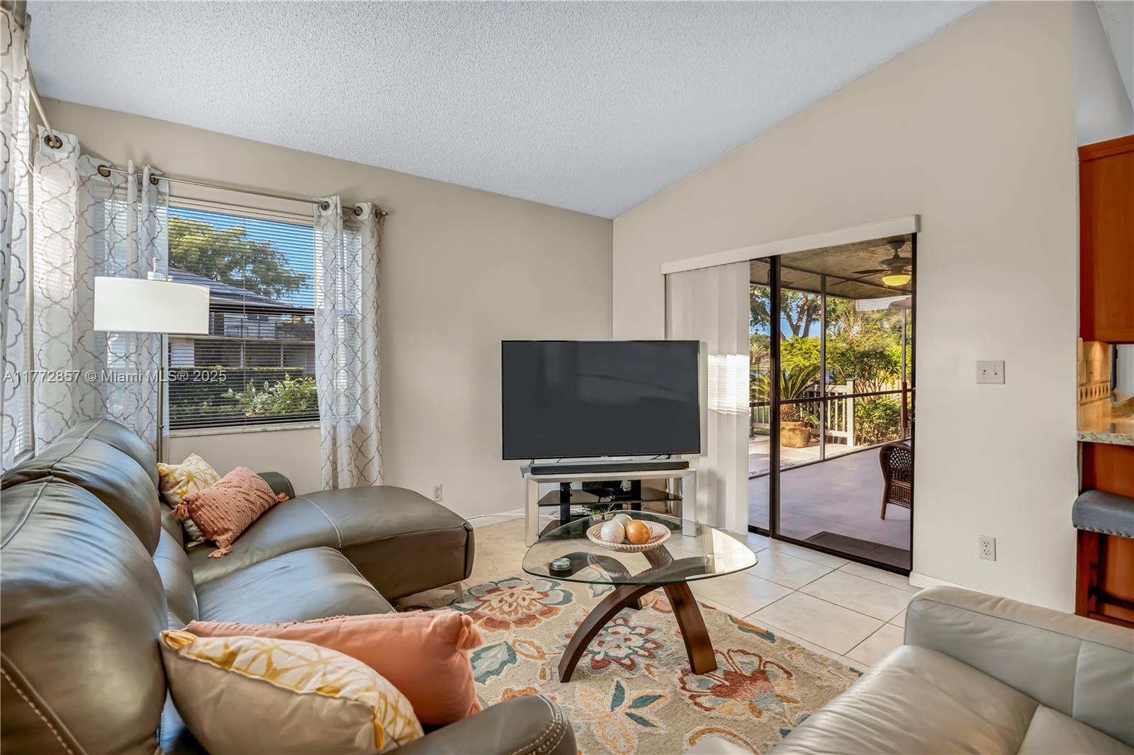 15001 Windbluff St, Davie, Florida image 29