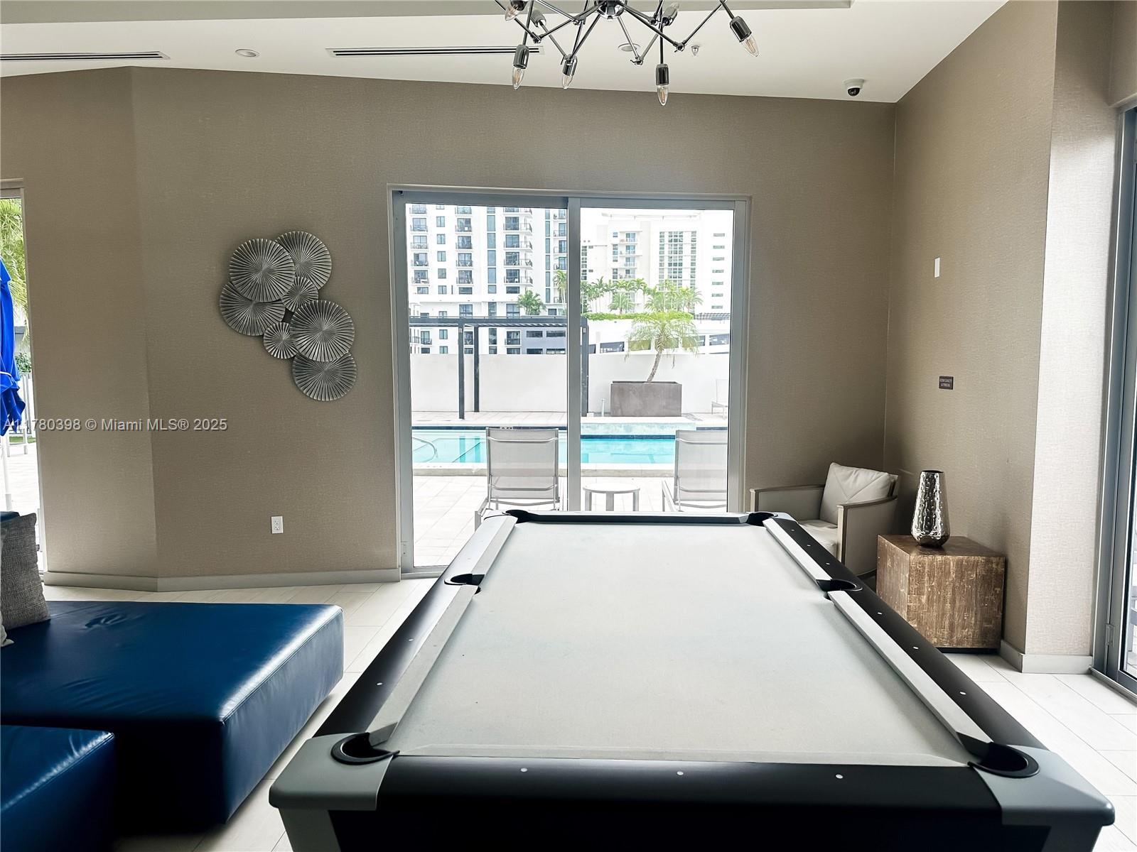 1010 SW 2nd Ave #1606, Miami FL 33130