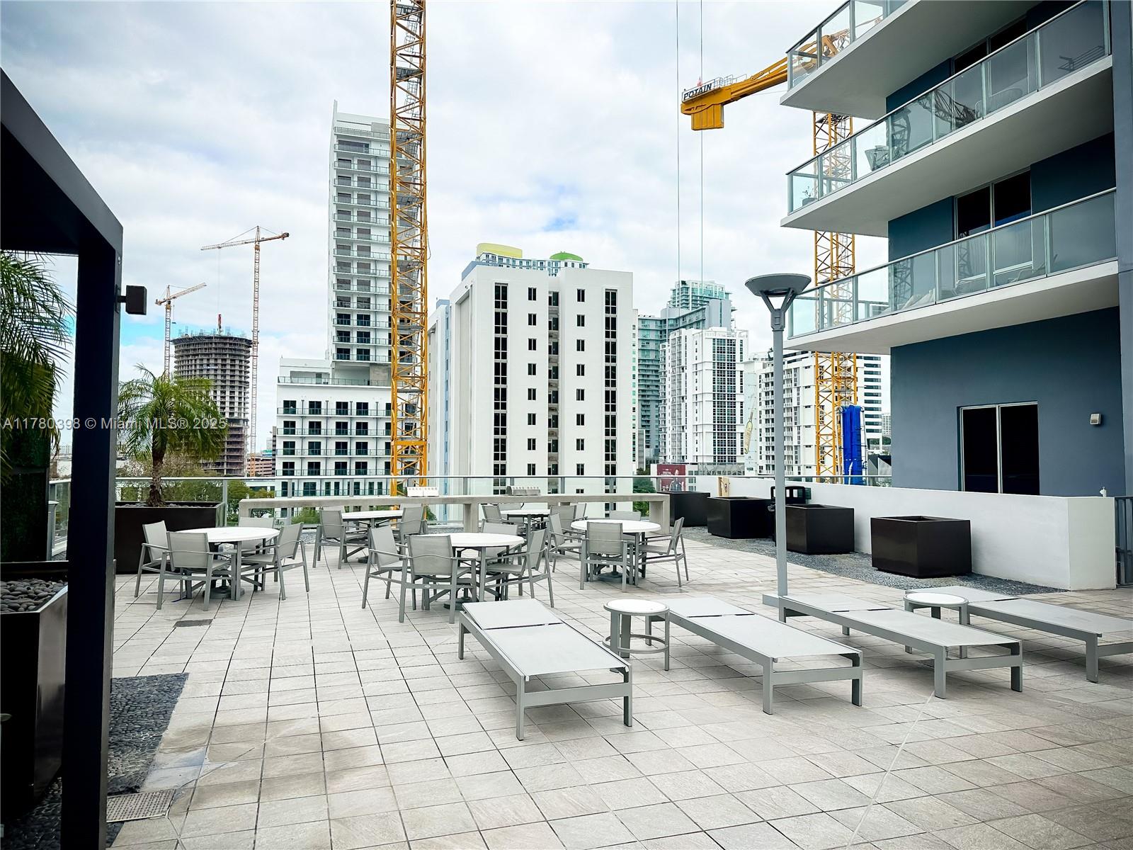 1010 SW 2nd Ave #1606, Miami FL 33130