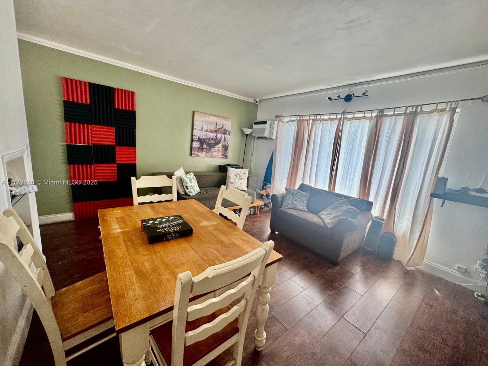 1734 Wiley St, Hollywood, Florida image 11