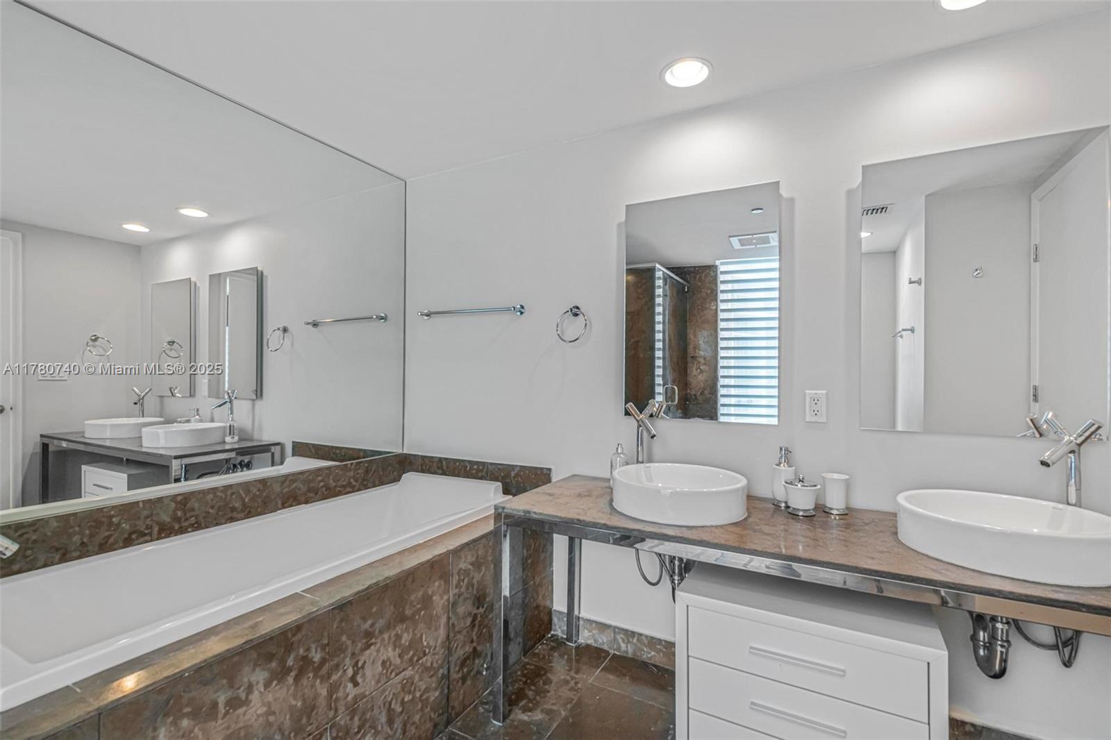 495 Brickell Ave #2411, Miami FL 33131