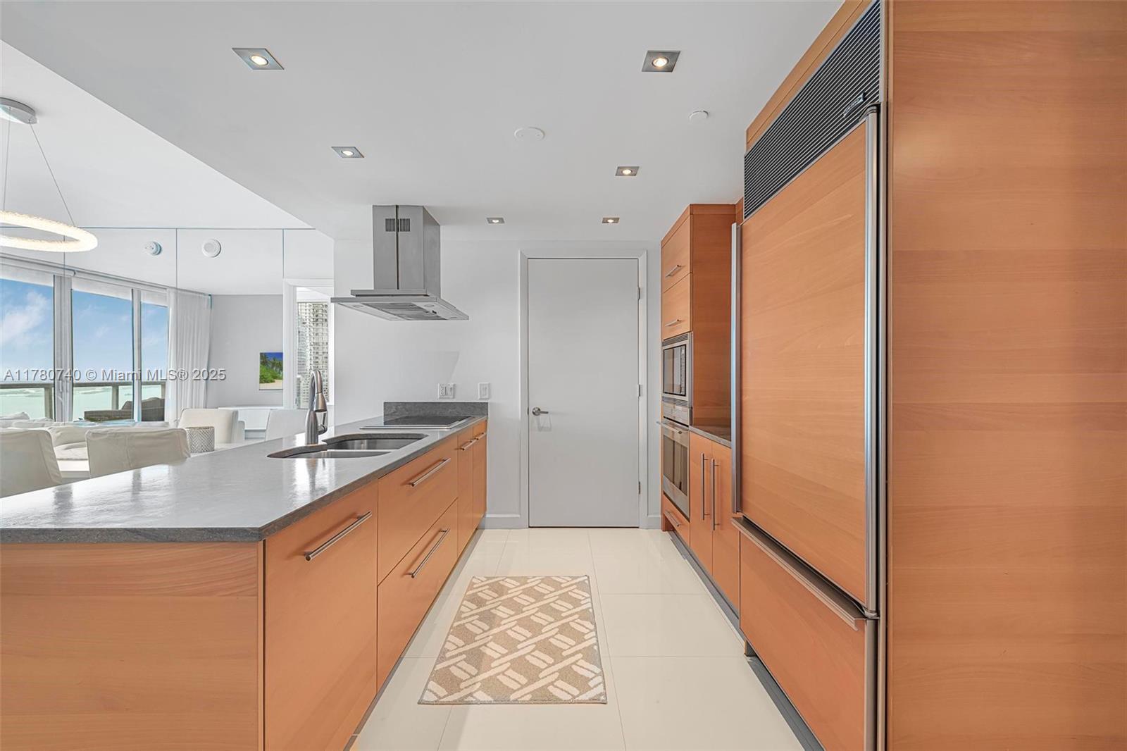 495 Brickell Ave #2411, Miami FL 33131