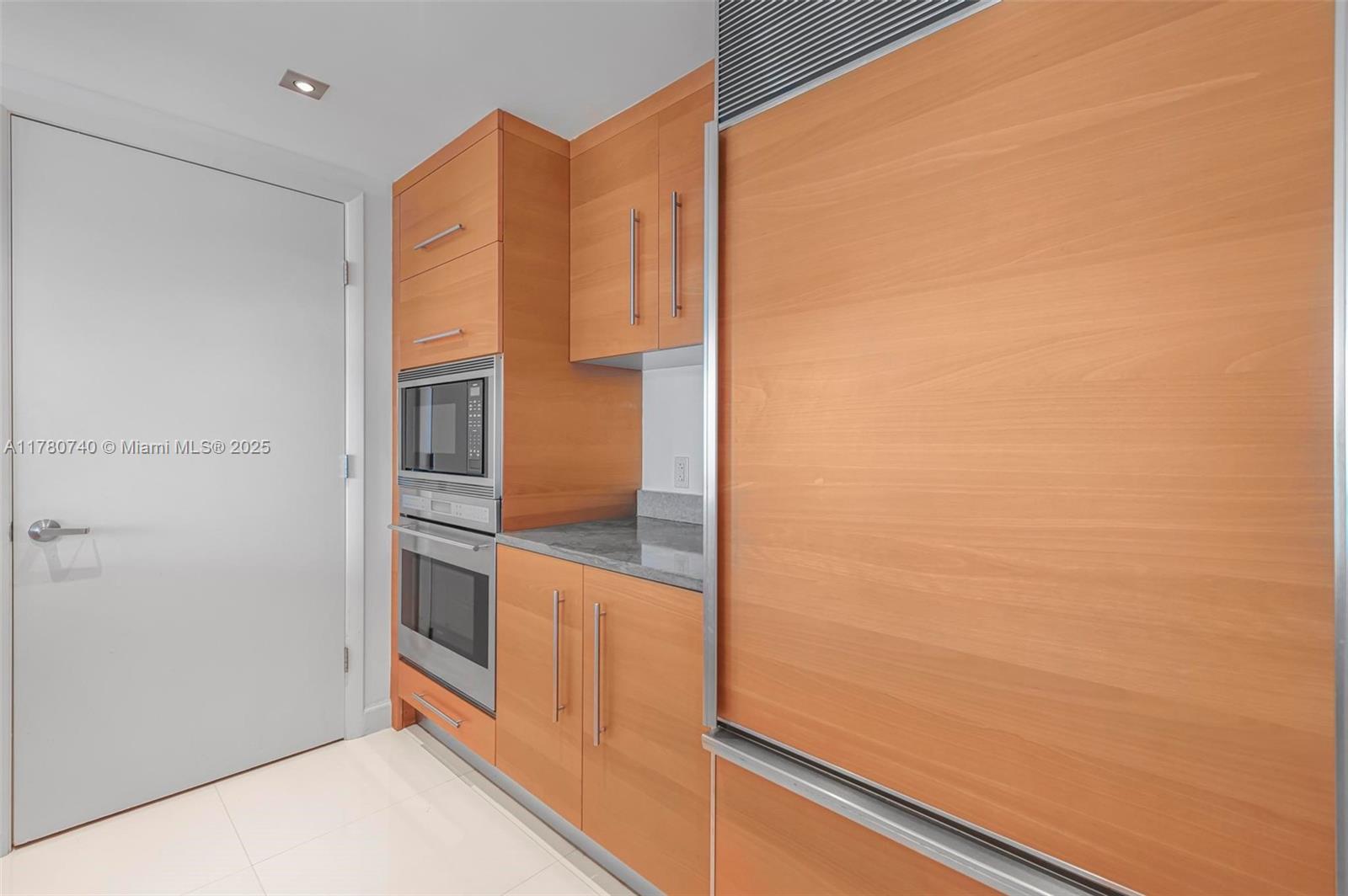 495 Brickell Ave #2411, Miami FL 33131