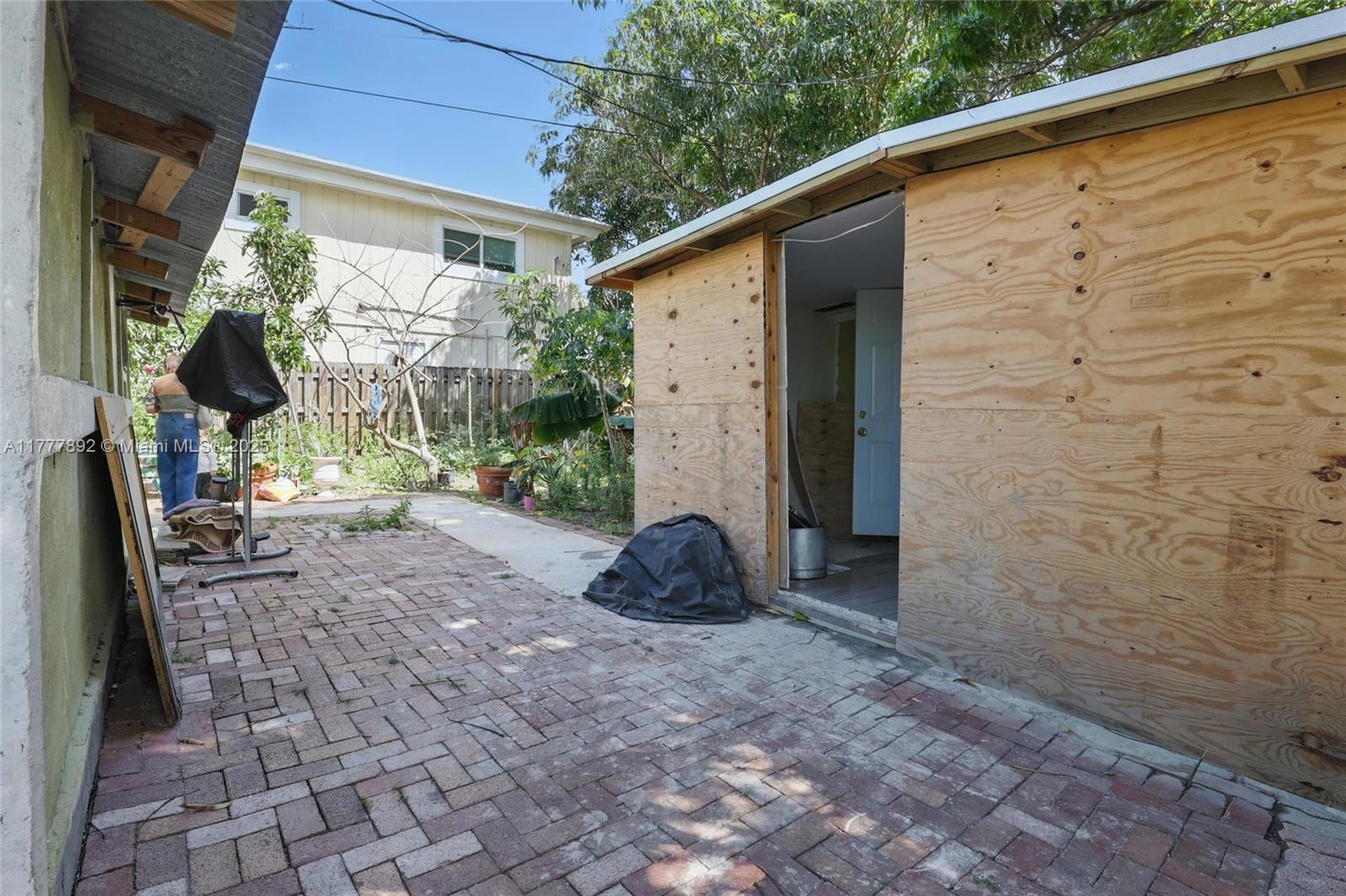 936 38th St, West Palm Beach, Florida image 19