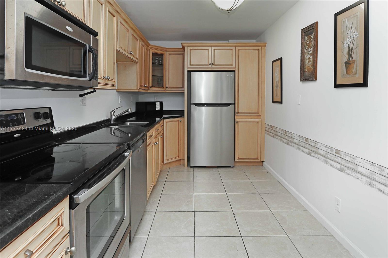 Listing Photo 14