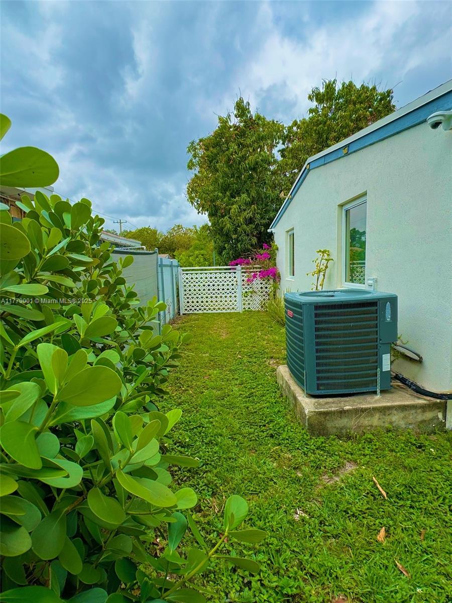 12685 NW Miami Ct, North Miami, Florida image 18