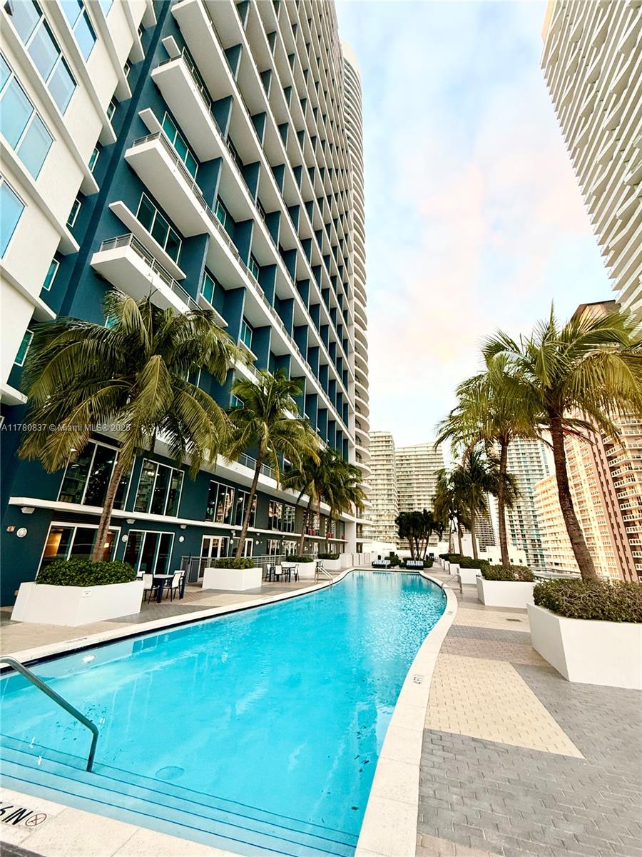 60 SW 13th St #2622, Miami FL 33130
