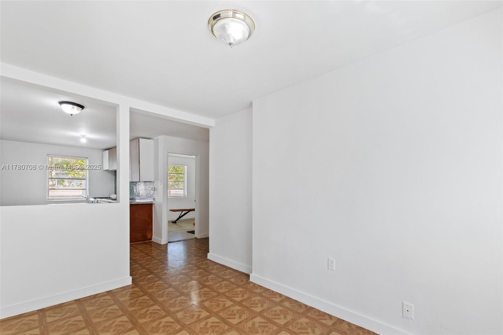 Listing Photo 17