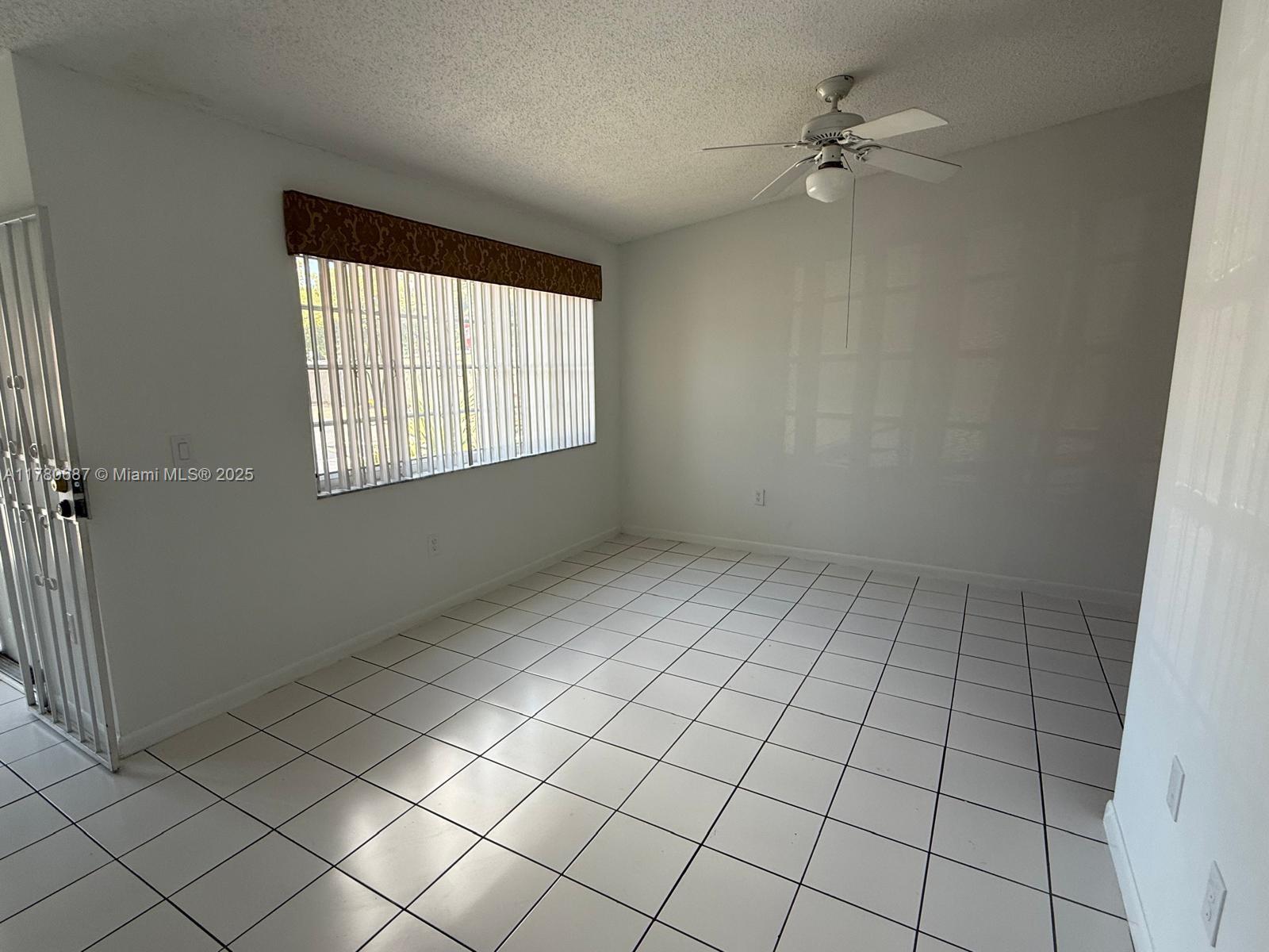 6720 NW 166th Ter #401, Miami Lakes, Florida image 15