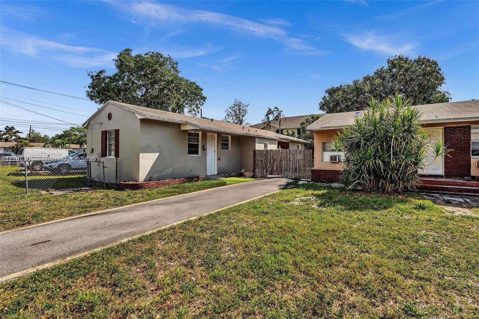 2336 Johnson St, Hollywood, Florida image 6