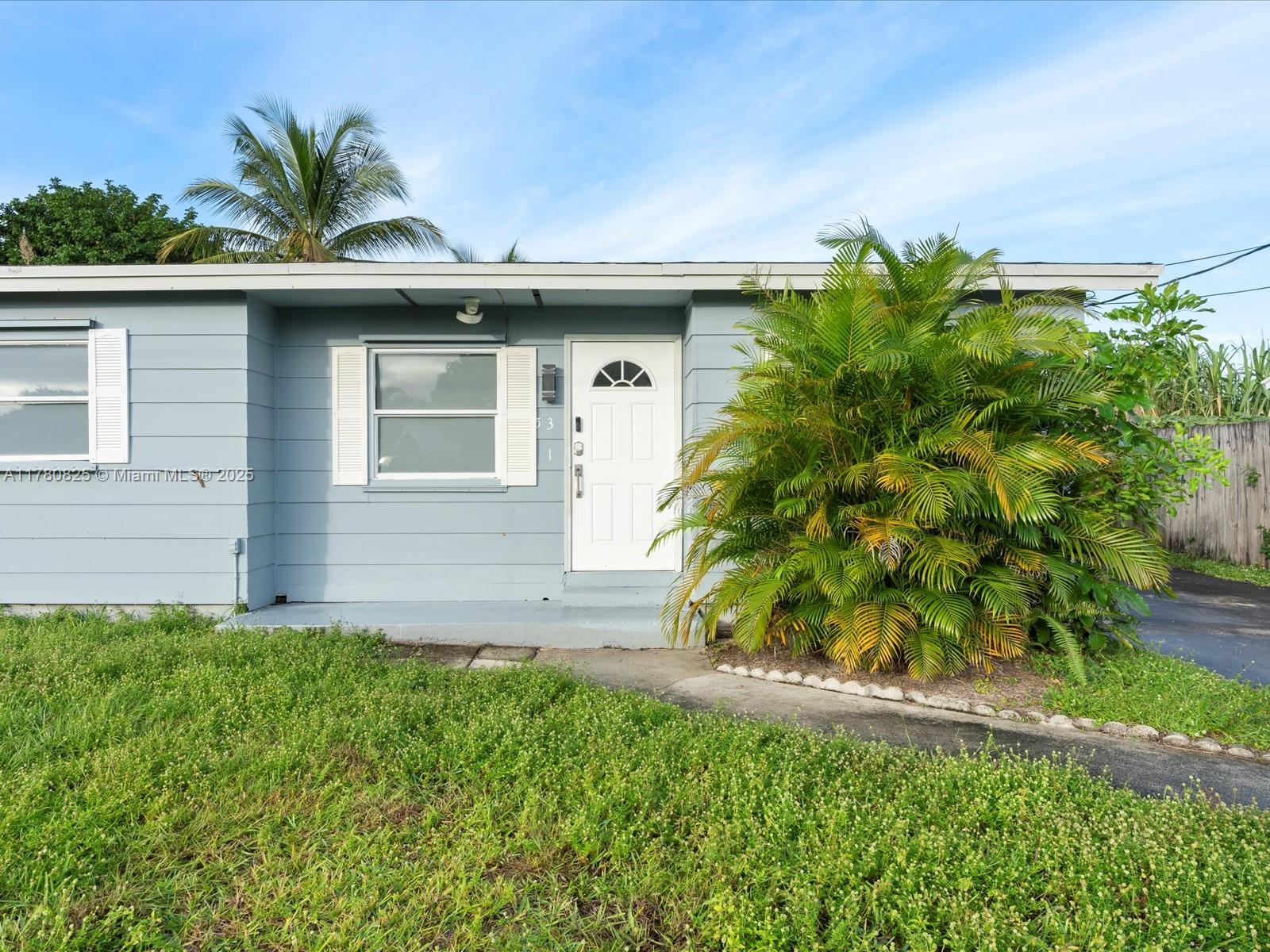 5731 SW 54th Ter, Davie, Florida image 3